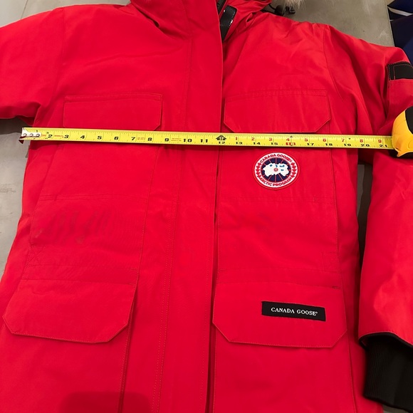 Canada Goose Red Expedition Parka S - Picture 9 of 16